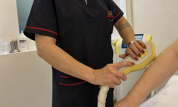 لیزر موهای زائد در سعادت آباد